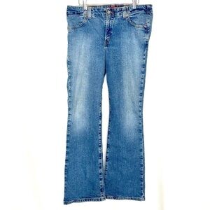Levi 525 Nouveau Downtowner Boot Cut Stretch Size 12